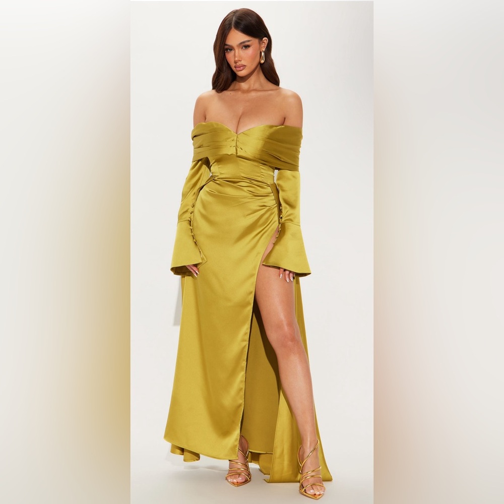 Elegant Gold Off-Shoulder Dress
